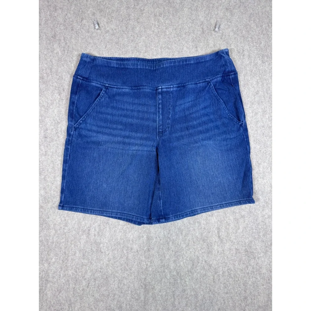 k254. Belle by Kim Gravel Womens Blue Denim Pull On Shorts Medium Wash Size 16
